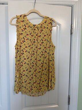 torrid Yellow Floral Sleeveless Camisole with Red & Green Accents